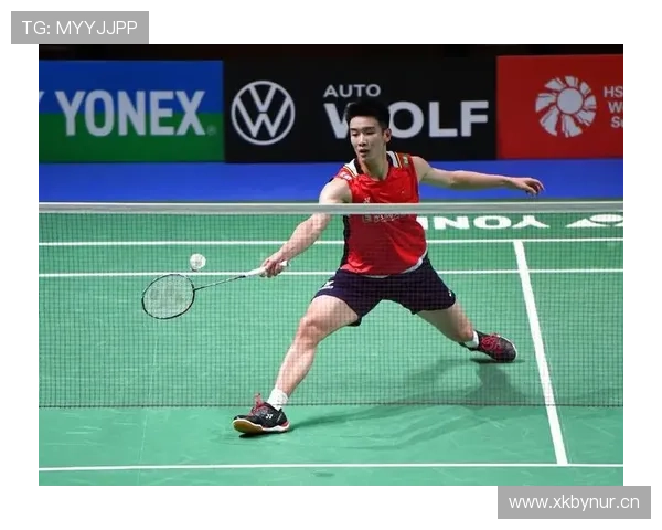 李诗沣比赛里神仙般冷静，赛场外喝奶茶的样子都让人想点个赞