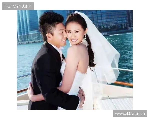 李小鹏家的体操房比我家客厅还大